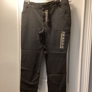 Women’s casual pants